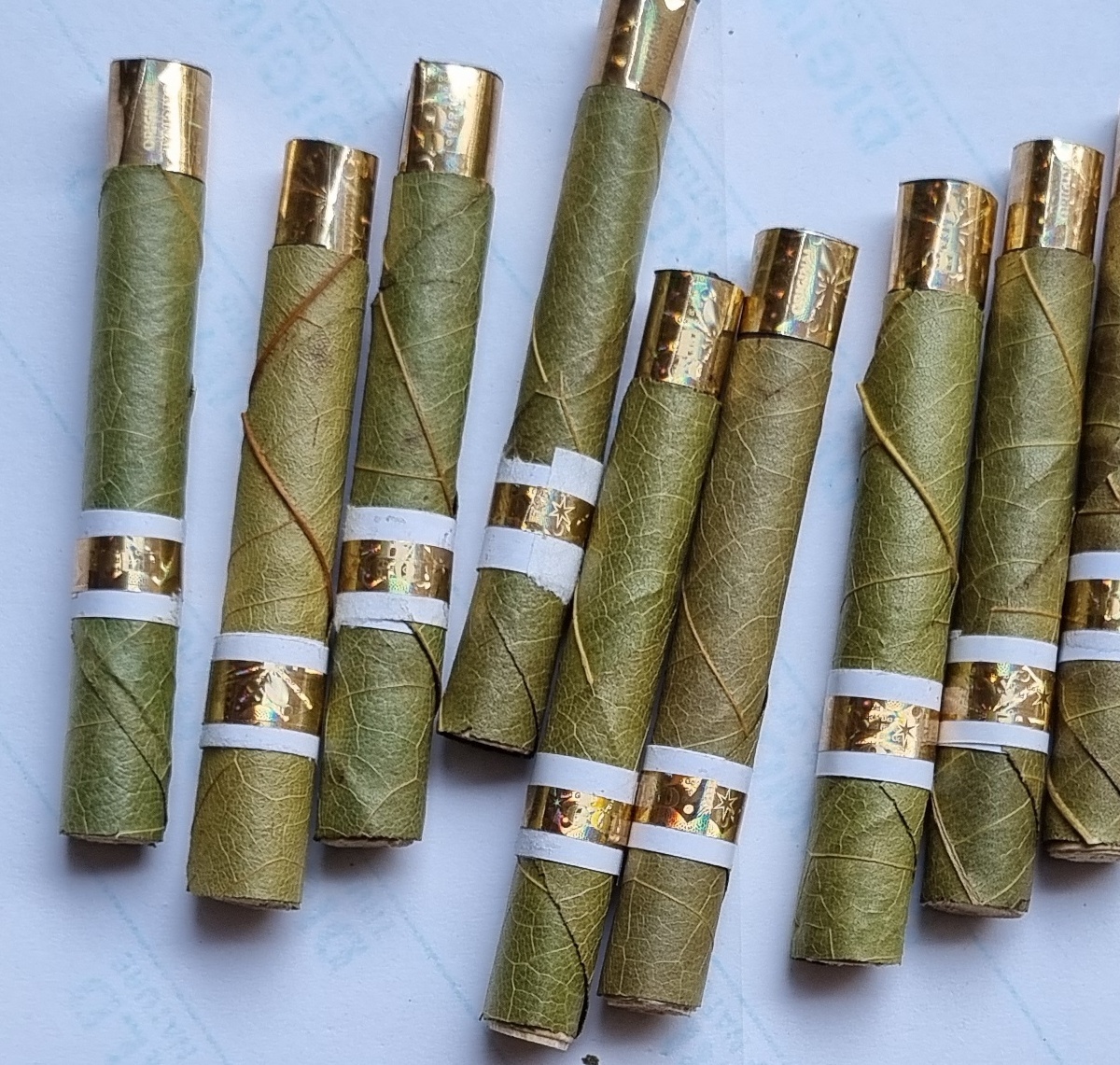 22 OEM предварительно свернутые листья Cordia и Tendu, требуемые дистрибьюторы по всему миру, очень медленно сжигающие предварительно свернутые листья, травяные свернутые листья