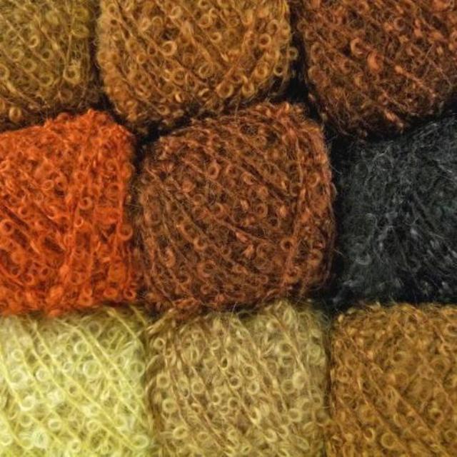 Wholesale 100% Wool Merino Yarn Recycled Fancy Yarn for Embroidery Weaving Knitting Sweaters Mohair Merino Wools Market Sale