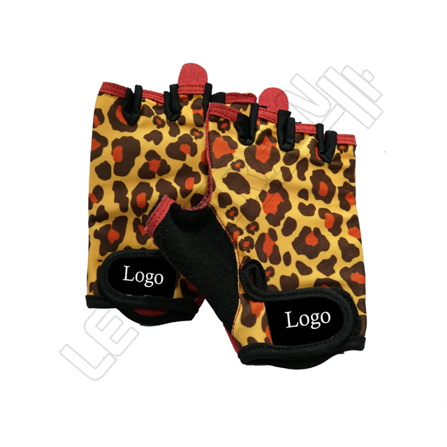 Leopard Print Design Fitness Gloves