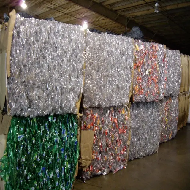 Pet bottle scrap