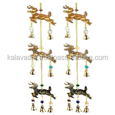 Antique Design of Iron Hanging Animal shape colored wind chime with bell sweet good sound For Home Decor