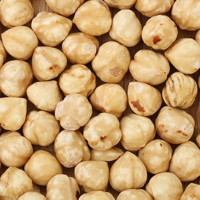 PREMIUM QUALITY RAW HAZELNUTS