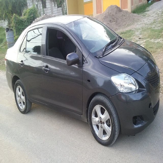 German Vitz toyota yaris Car Auction