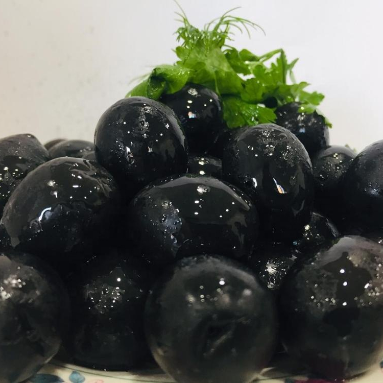 Spanish black sliced olives