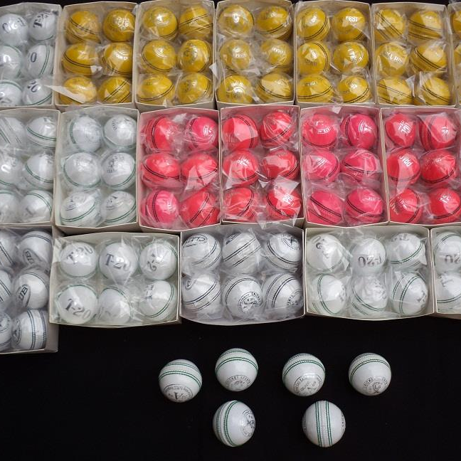 Cricket Ball 4 Piece 50 Overs Match Quality Cricket Ball - 156g Water Proof