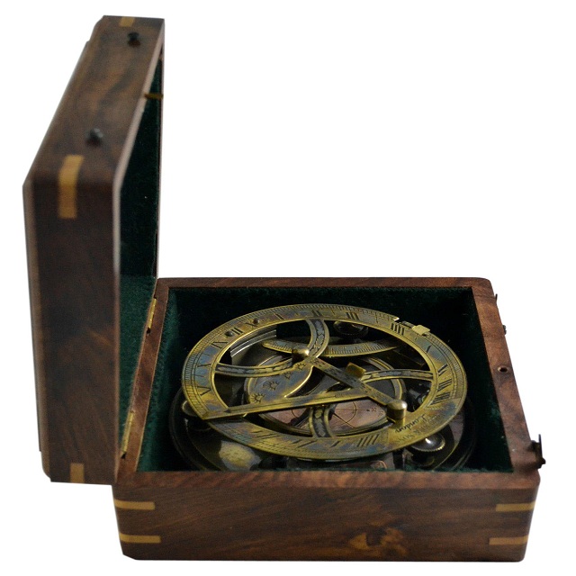 Brass Compass,MARINE ANTIQUE BRASS ROUND SUNDIAL COMPASS WITH WOOD BOX - 5 INCH