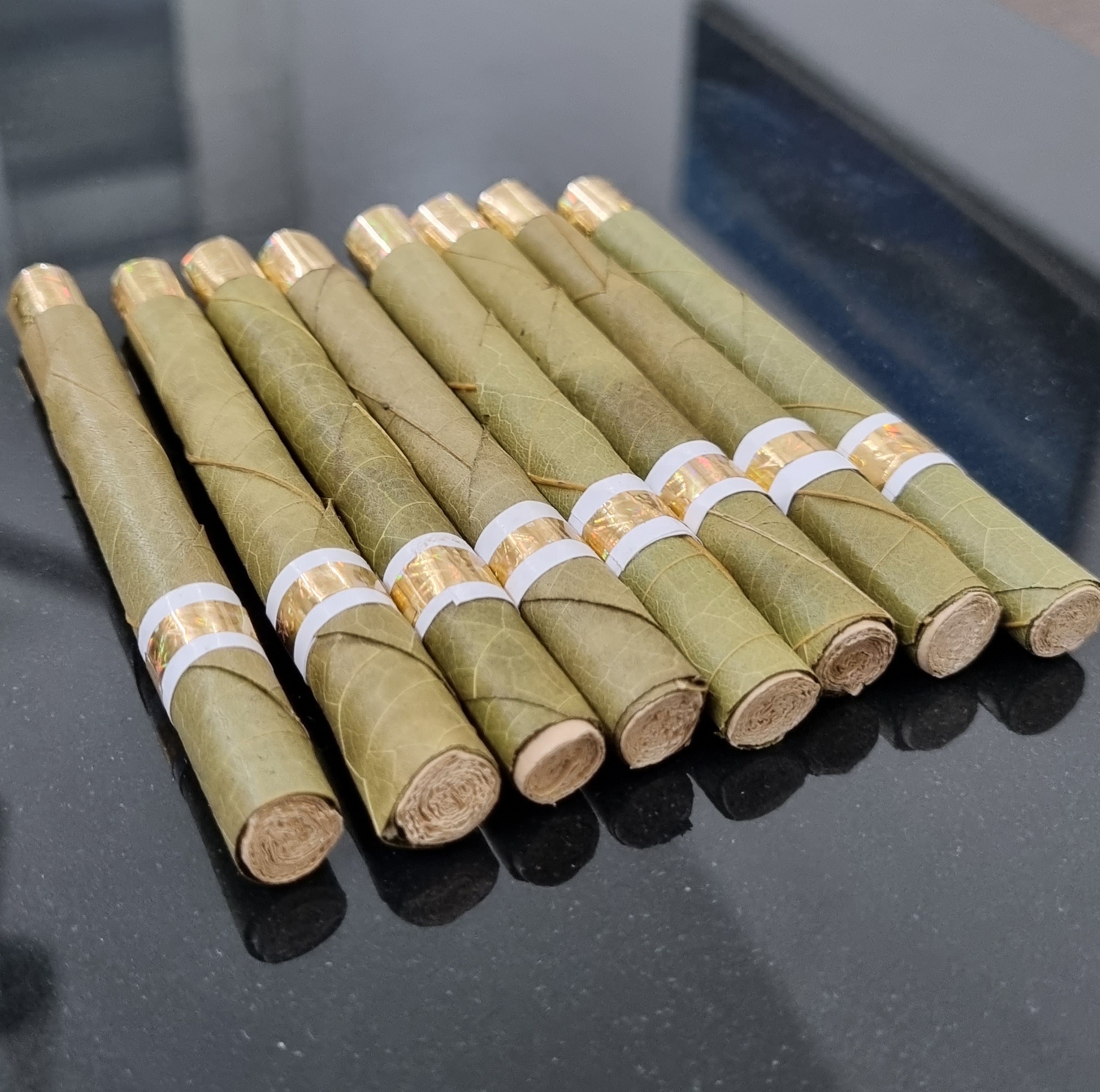 Большие партии OEM Cordia и Tendu свернутые листья все размеры King Queen ролики Пальмовые Листья фильтры под заказ предварительно свернутые конусы tendu для США