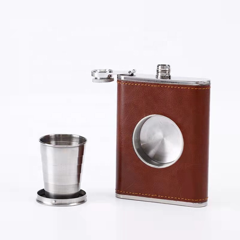 Eco-Friendly 6 oz Men Stainless Steel Hip Wine Flask With Leather Cover