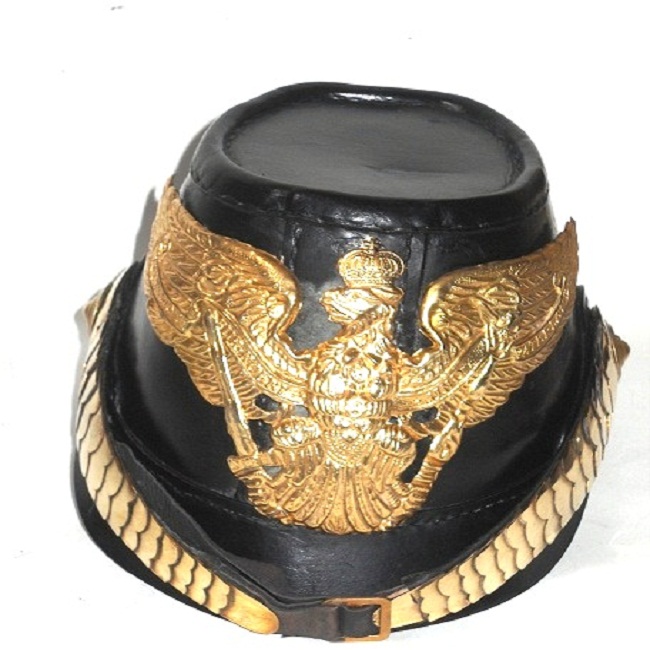 Немецкий значок с большим драконом Pickelhaube, Репродукция шлема