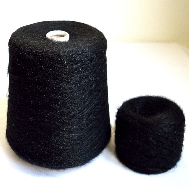 Wholesale 30% Wool 30% Mohair 40% Nylon Fancy Yarn Carded Merino and Goat Fiber Washed Pattern for Spinning Blanket Sale