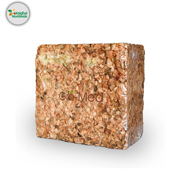 Factory Direct Sell Coconut Peat Husk Chips Block for Vegetable and Flower