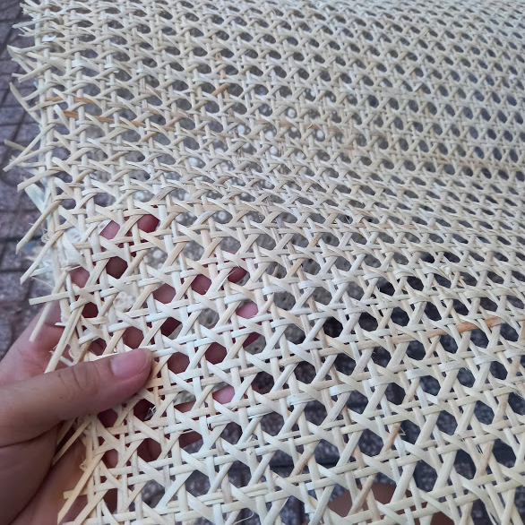 100% Natural Woven Wicker Webbing Wicker Rattan Pattern 24inches Bleached White Color 0084947900124
