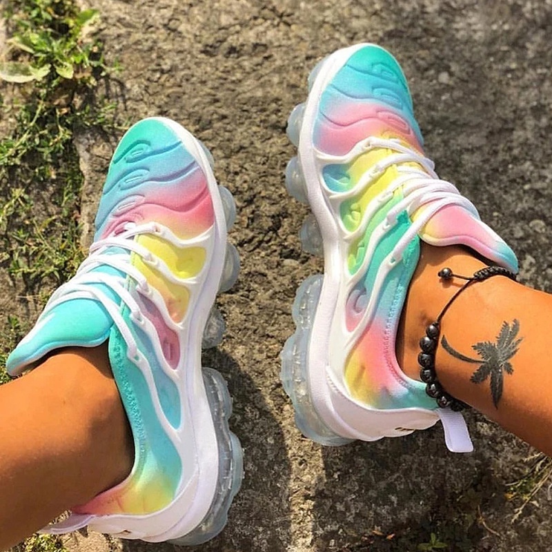 2020 New Fashion Style Round Toe Rhainbow Colors Lace-up Plus Size 40-45 Women and Men Sneakers Sports Casual Shoes