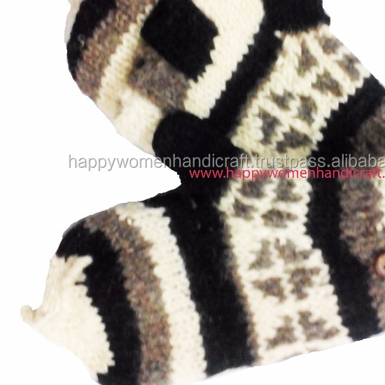 Woolen Mitten with Flap