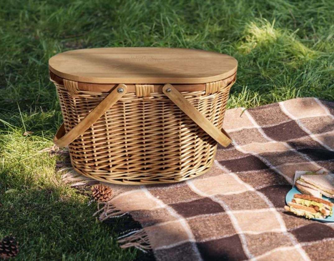 Handmade Insulated Compartment with Lid Outdoor Round Camping Wicker Willow Hamper Picnic Basket With Cooler