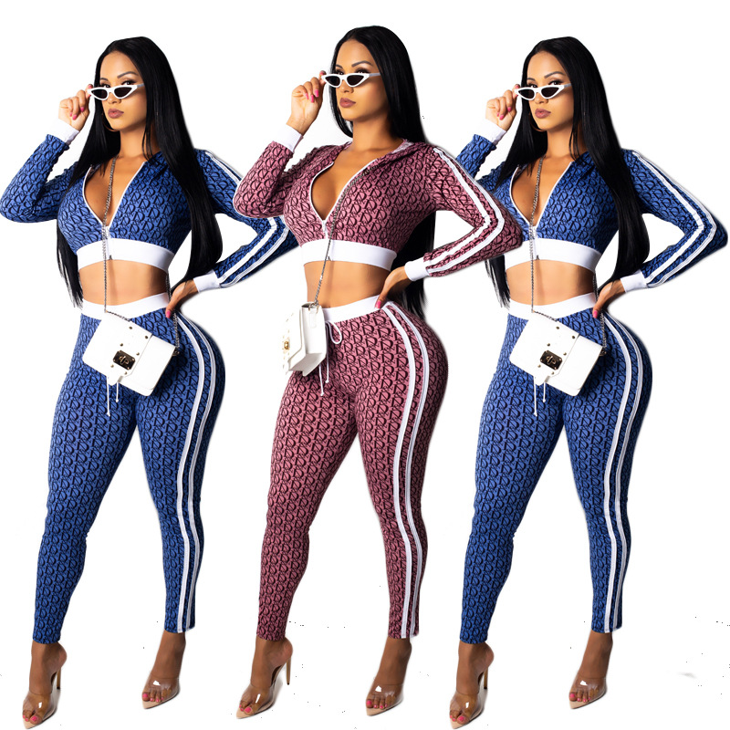 Women Sports Set Fitness Print T shirt + Leggings Women's Sport Tracksuit Bodycon Club Outfits