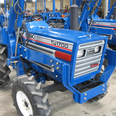 ISEKI TU1700 с фронтальным погрузчиком