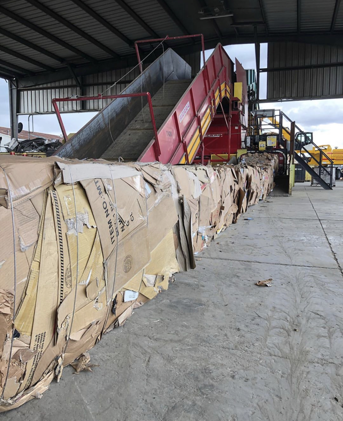OINP / OVER ISSUE NEWSPAPER / ONP WASTE PAPER SCRAP BALES