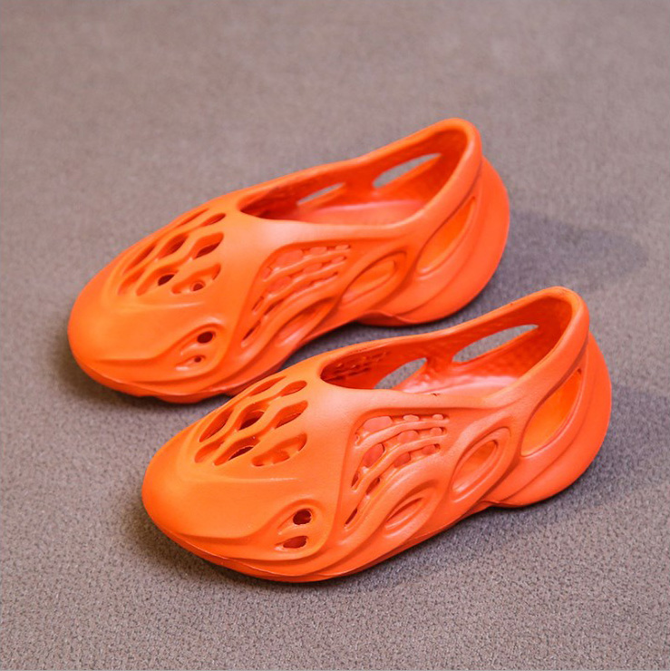2021 Wholesale Summer Kids Fashion Slipper Beach Sandals Jelly Water Shoes Footwear For Girls Boys