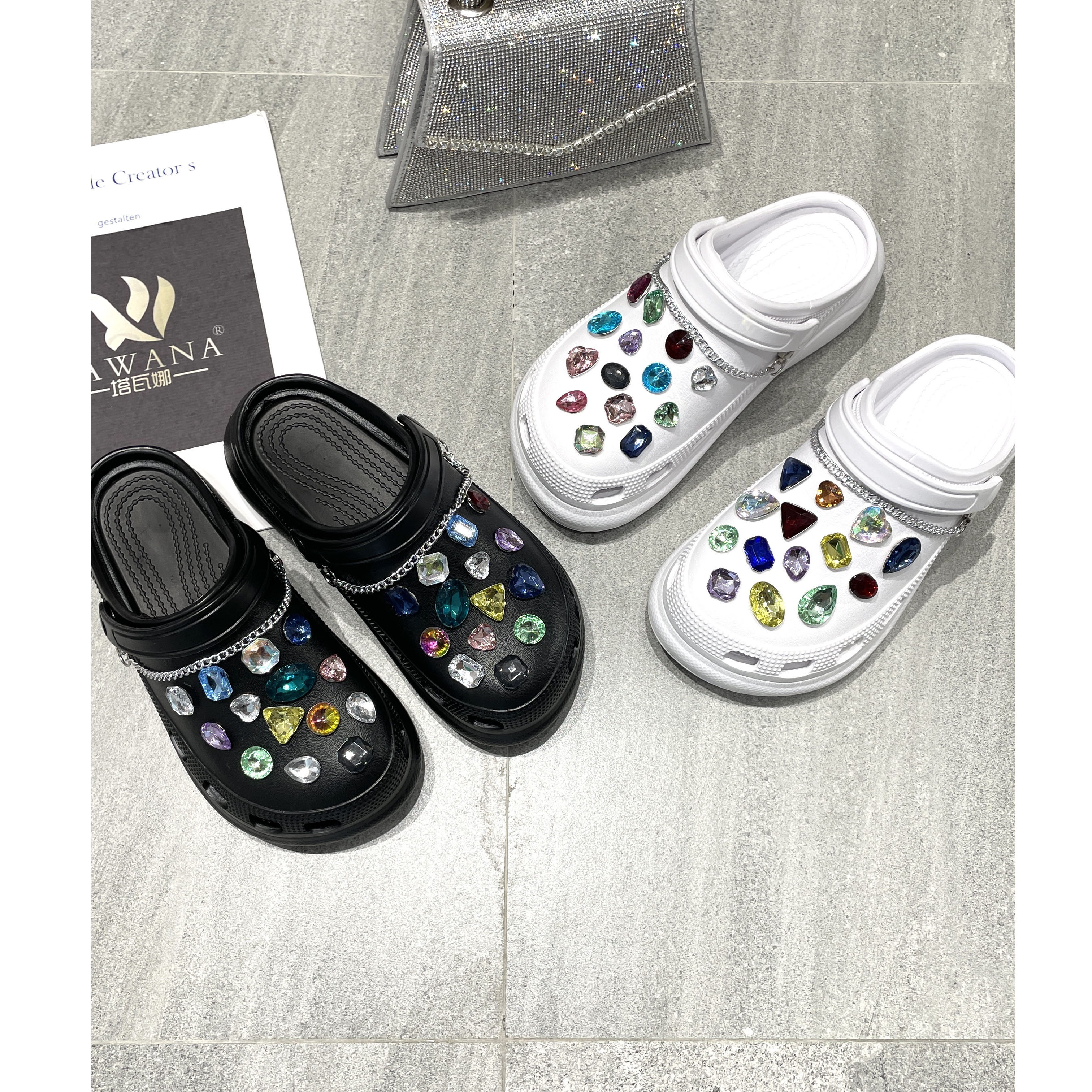 hot sell women clogs high heel thick bottom with colorful diamond rhinestone slippers slides for Women outdoor beach slippers