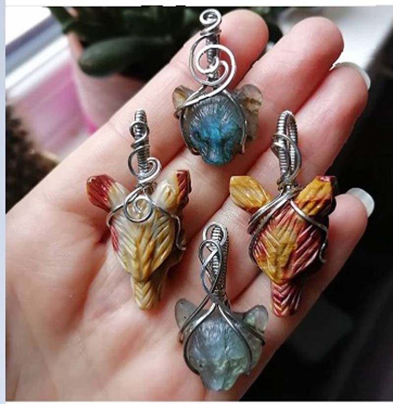 Multi stone kitties pendant