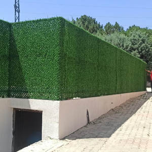 Европейский Производитель панелей забора из искусственной травы для наружных стен и конфиденциального использования с защитой от ультрафиолета