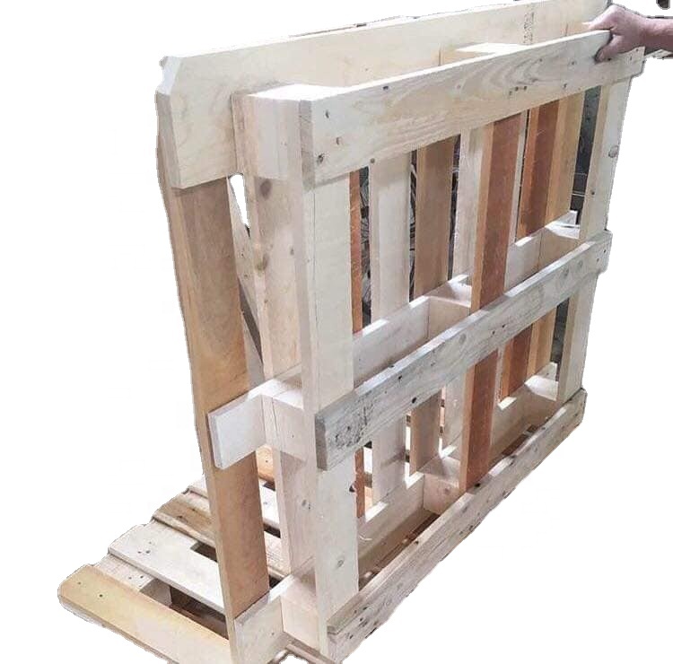 Wood Briquettes RUFF (bricks), NESTRO (round) PINY&KAY Standard packaging - 10 kg bags (12 briquettes). 1 pallet - 96 bags (