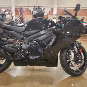 В наличии для мотоцикла 2021 Ninja 650