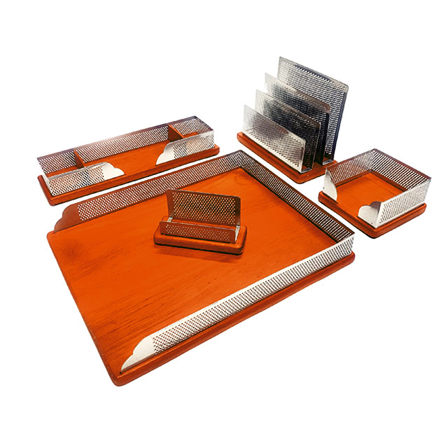 Wooden base stationery holder for classroom