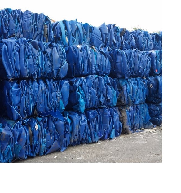 100% качество hdpe барабанный измельчитель/hdpe Синие барабаны хлопья/hdpe молочные бутылки Лом