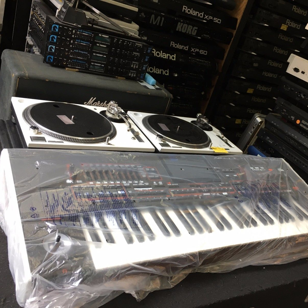 Лучшие цены Korg PA1000 PA700 61-ключ Профессиональный высокопроизводительный аранжировщик PA-1000