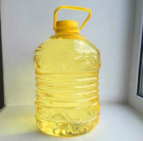 Top Quality Refined Soyabean Oil / crude degummed soybean oil Available