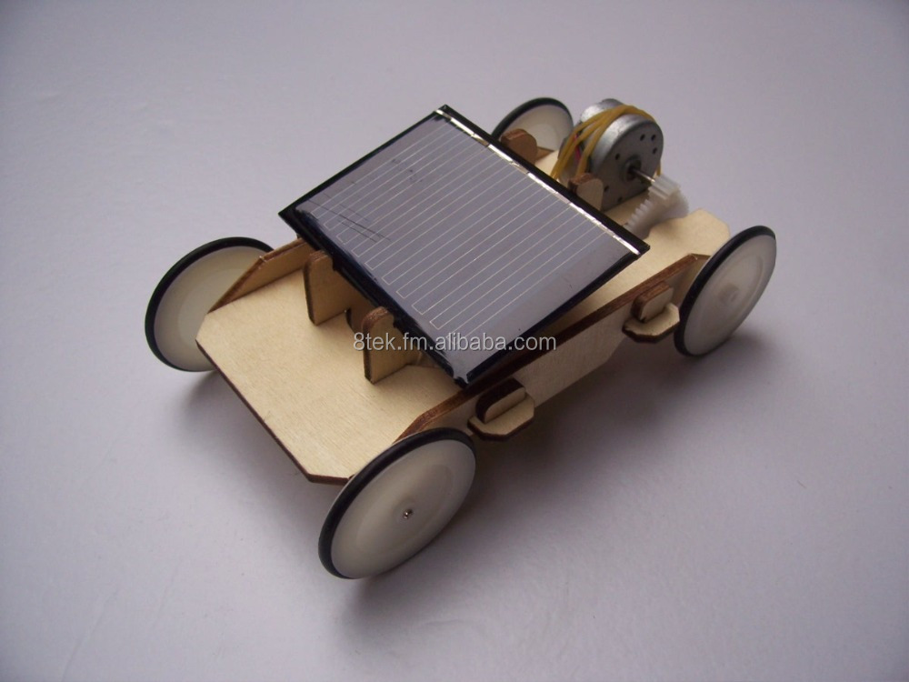 DIY игрушечный автомобиль на солнечной батарее