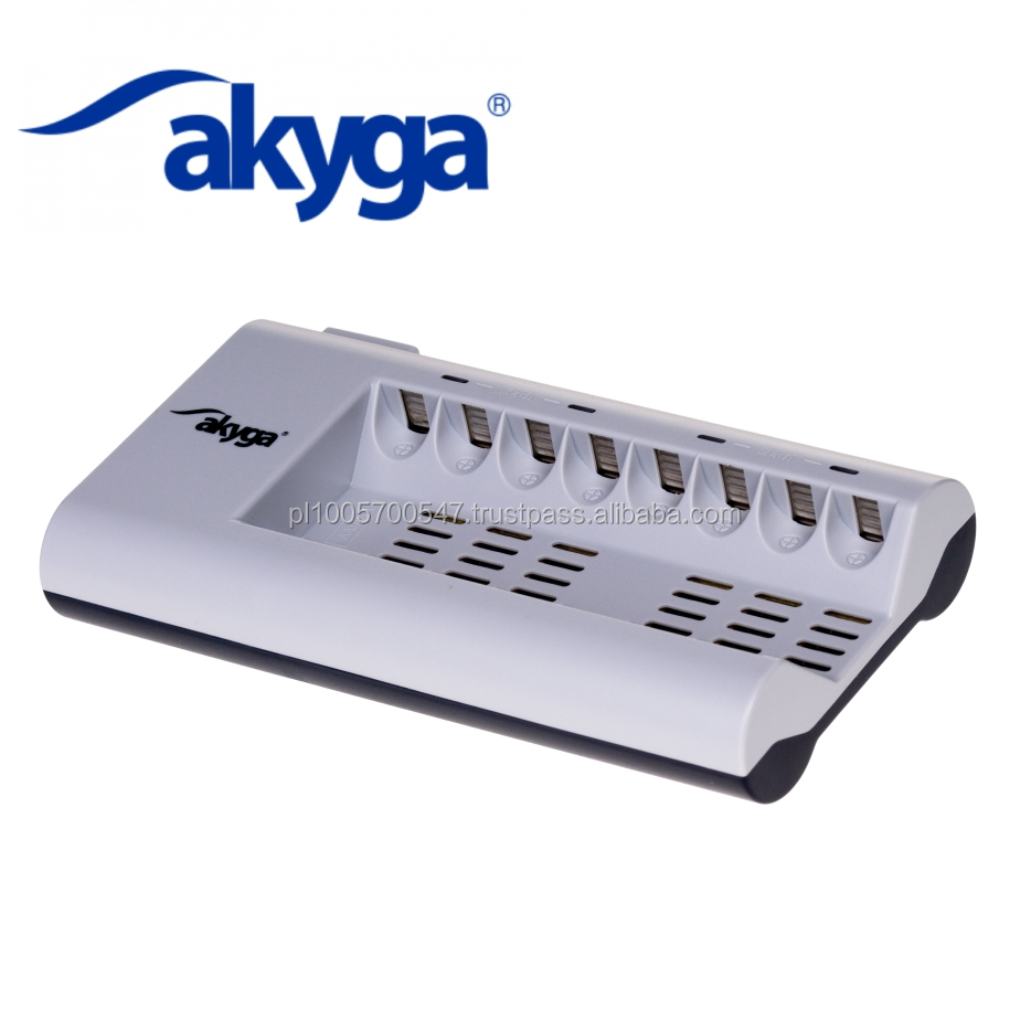 Портативное зарядное устройство Akyga 8 x AA/AAA AK-BC-02
