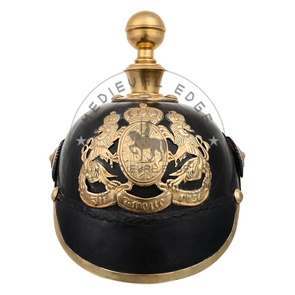 Шлем из прусской кожи Pickelhaube