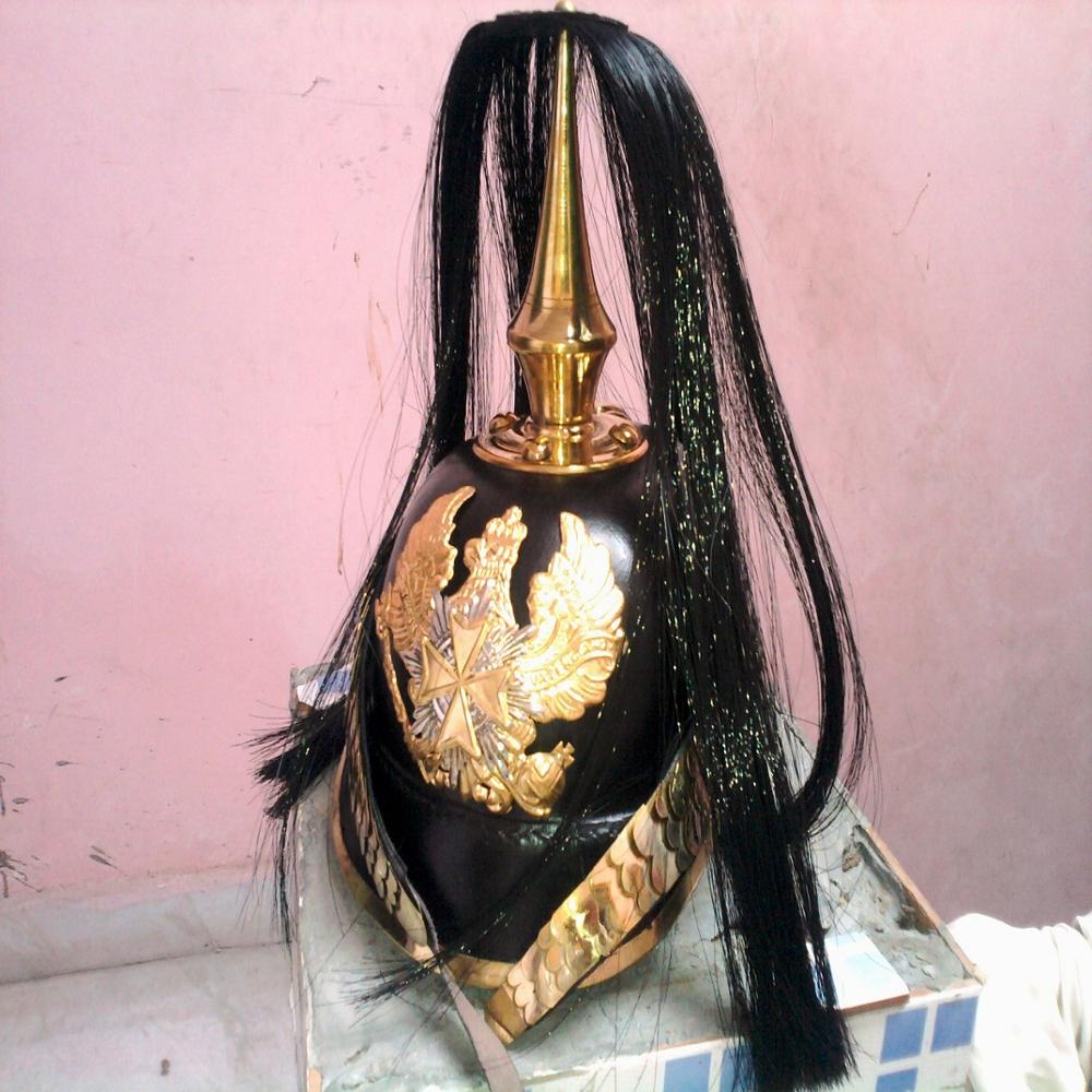 Немецкий шлем Pickelhaube с изображением дракона
