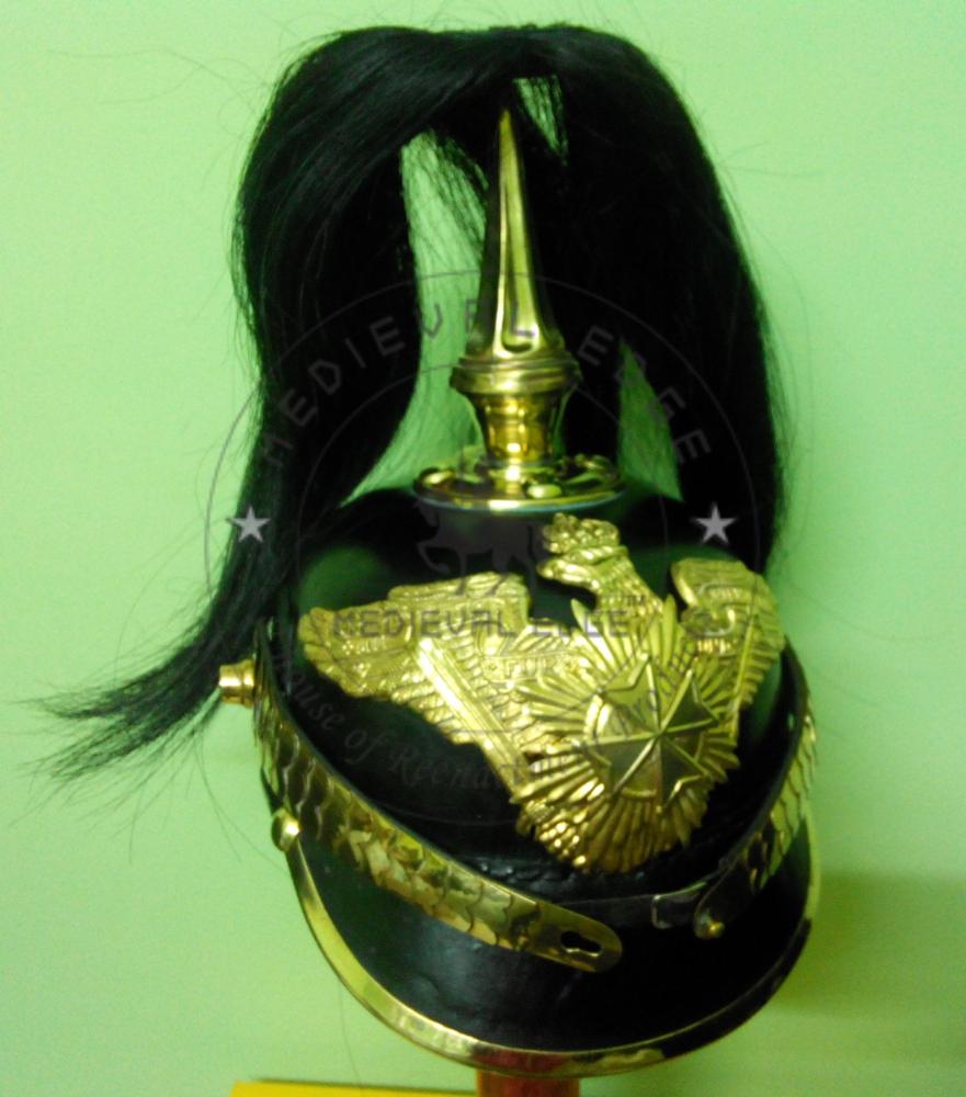 Шлем из прусской кожи Pickelhaube