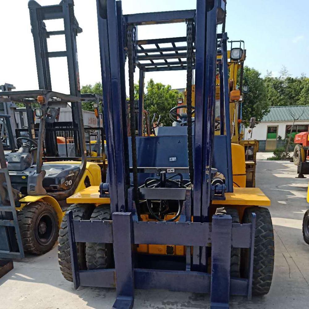 Продается б/у вилочный погрузчик Komatsu 5 тонн