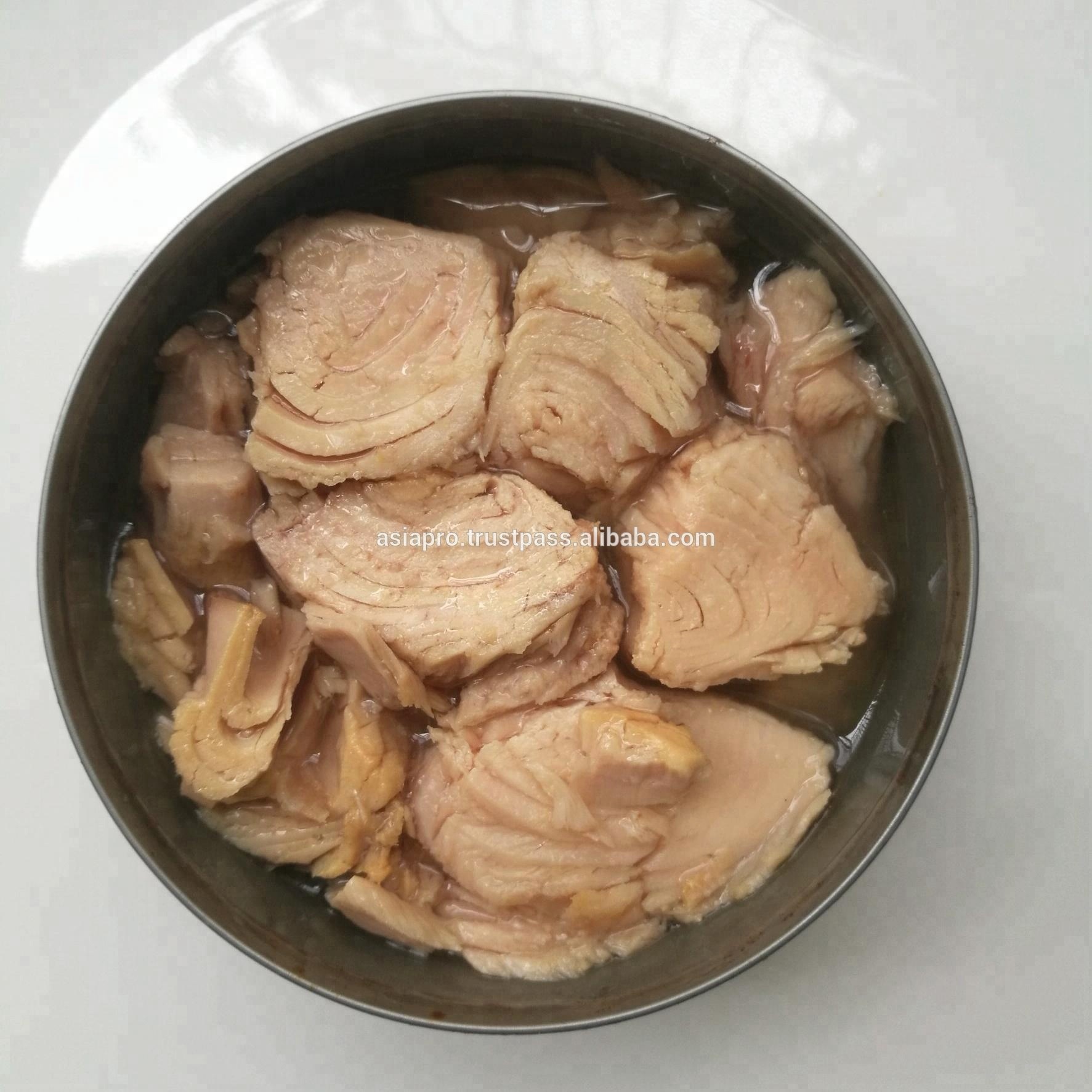 Консервированный тунец Chunk в масле легко открывается