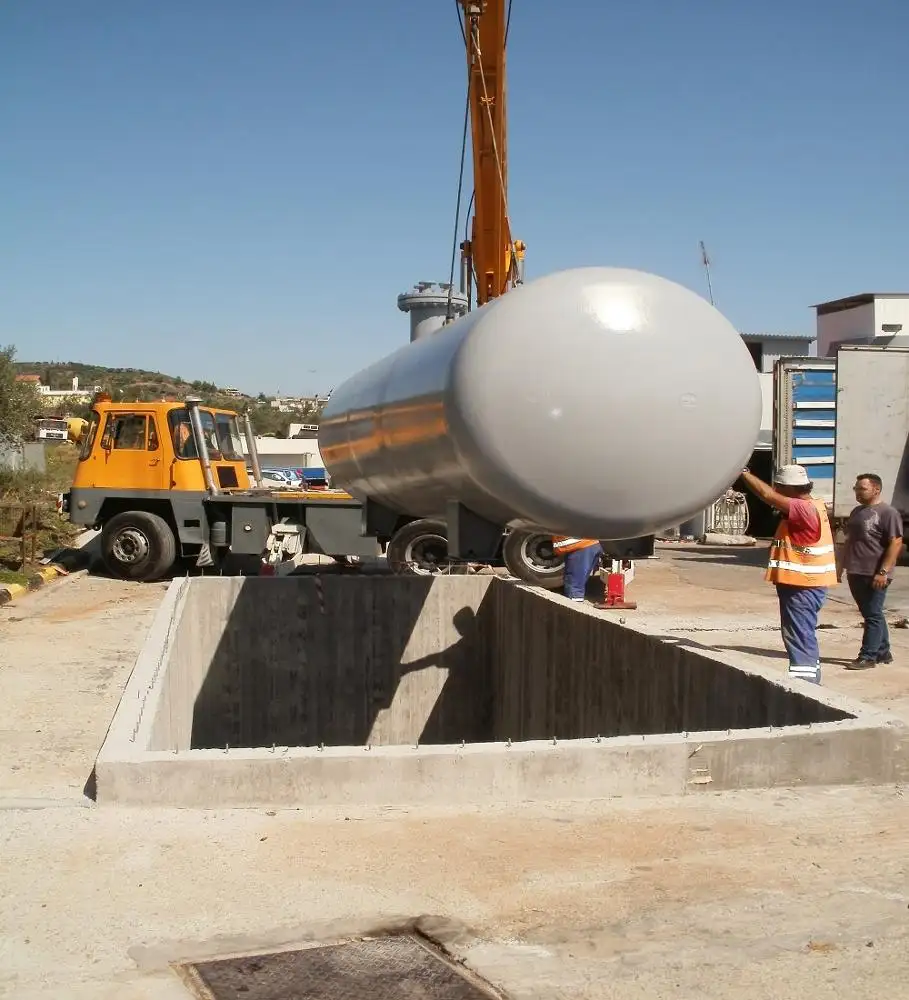 HORIZONTAL LPG STORAGE TANK