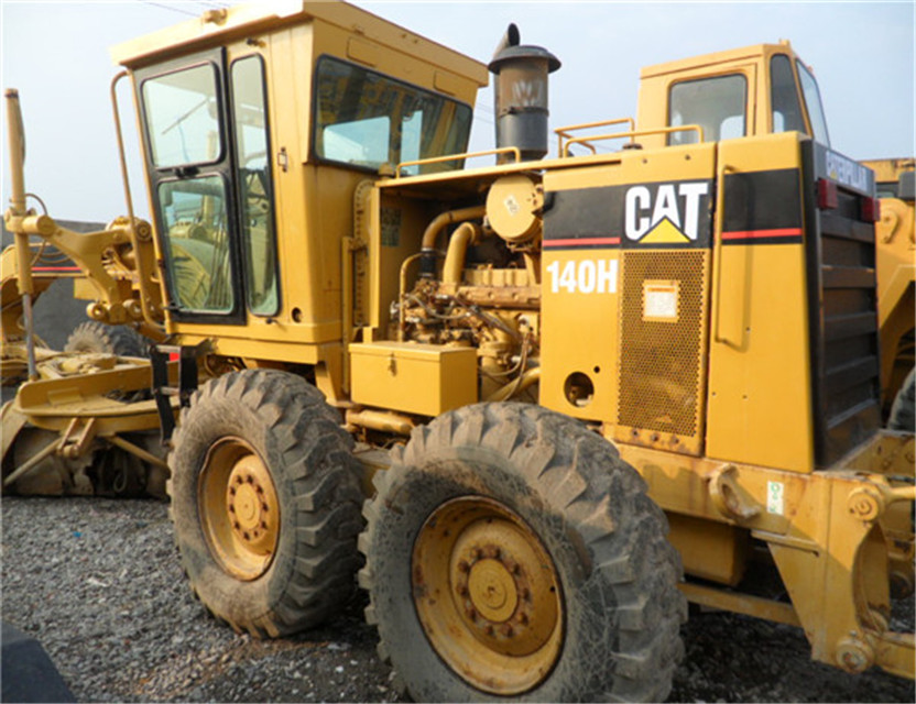 Подержанный оригинальный автогрейдер CAT 140H на продажу