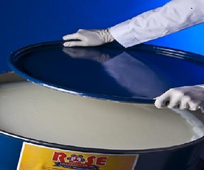 Refined white Petroleum Jelly Packaging Type in Drums