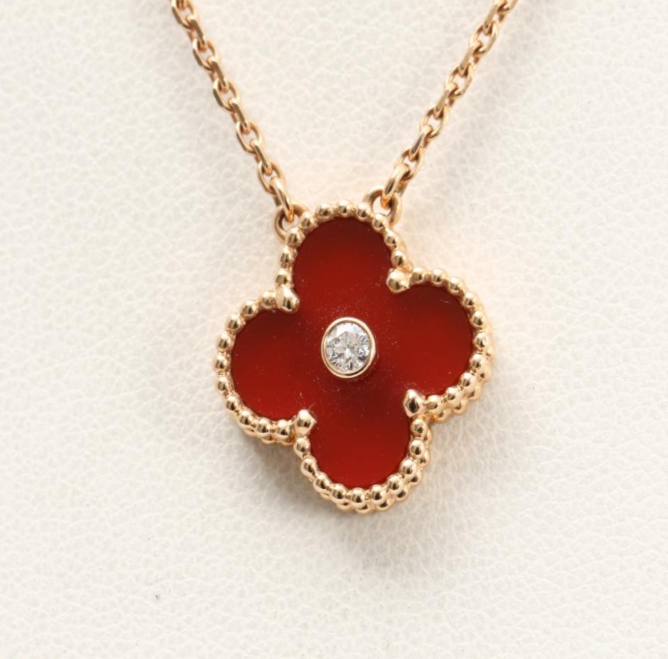 Подержанные ранее Van Cleef & Arpels Alhambra бриллиантовые ювелирные ожерелья для оптовой продажи в ювелирные и модные магазины