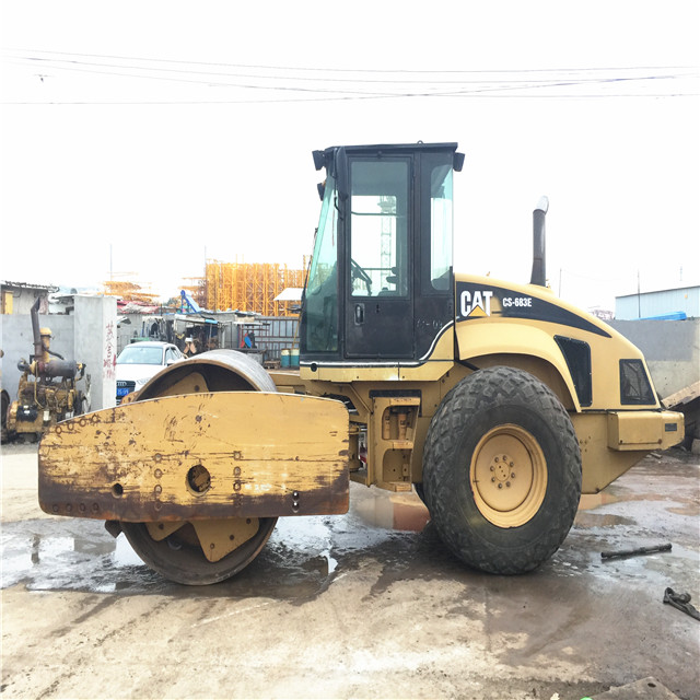 CS683E б/у дорожный каток cat/caterpillar, б/у дорожный каток CAT CS683E, б/у гусеничный каток