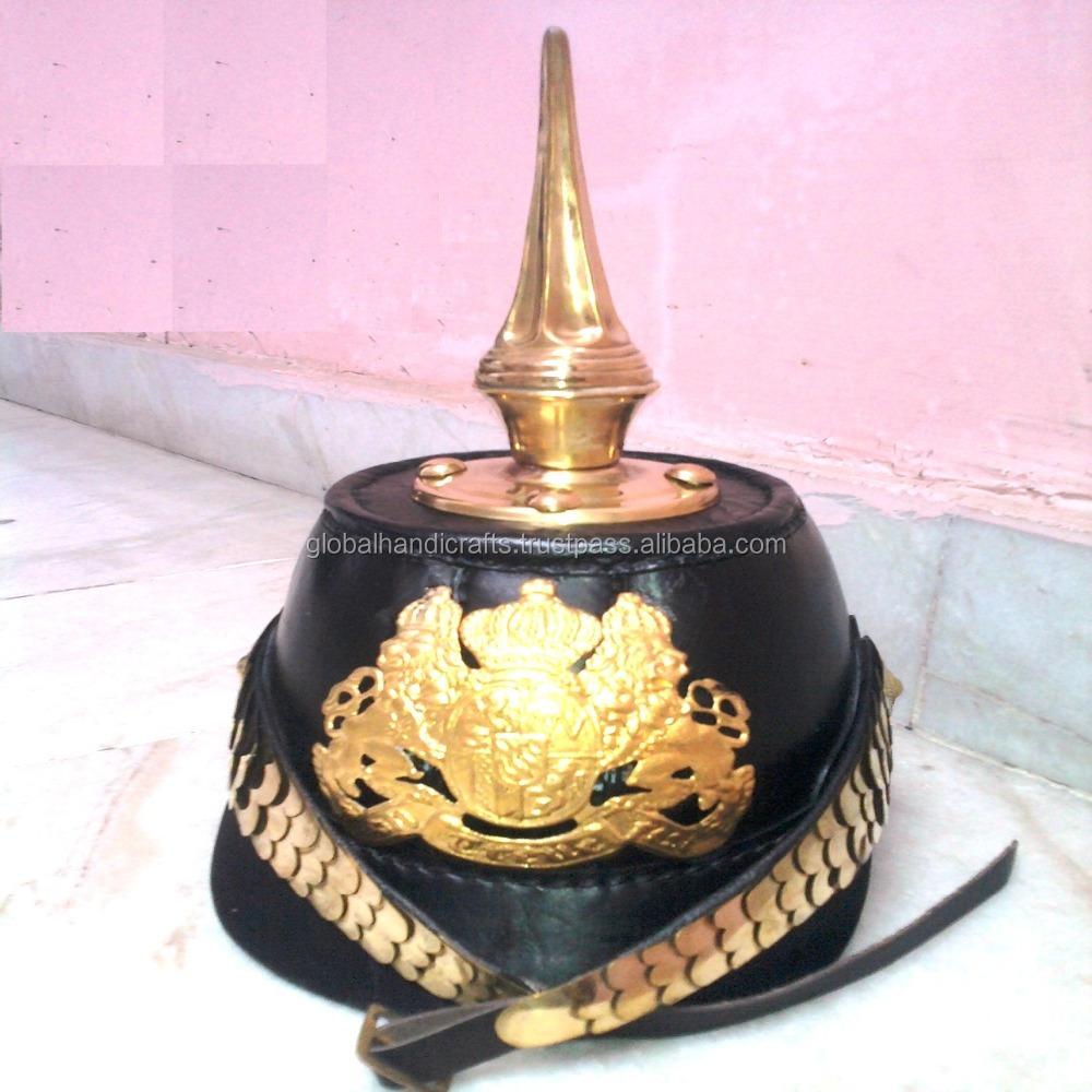 Немецкие баварские шлемы Pickelhaube