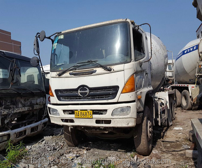 Second hand mixers, isuzu, mitsubishi,fuso, hino brand concrete mixer for sale