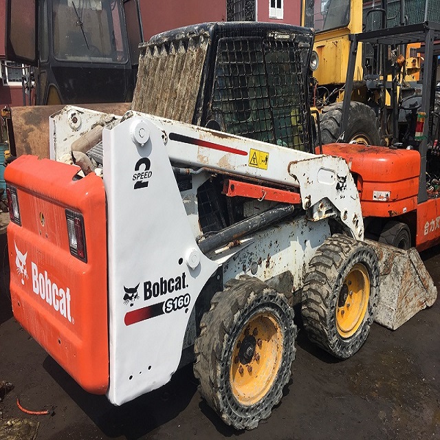 Б/у погрузчики с бортовым поворотом погрузчик мини-погрузчик bobcat S160