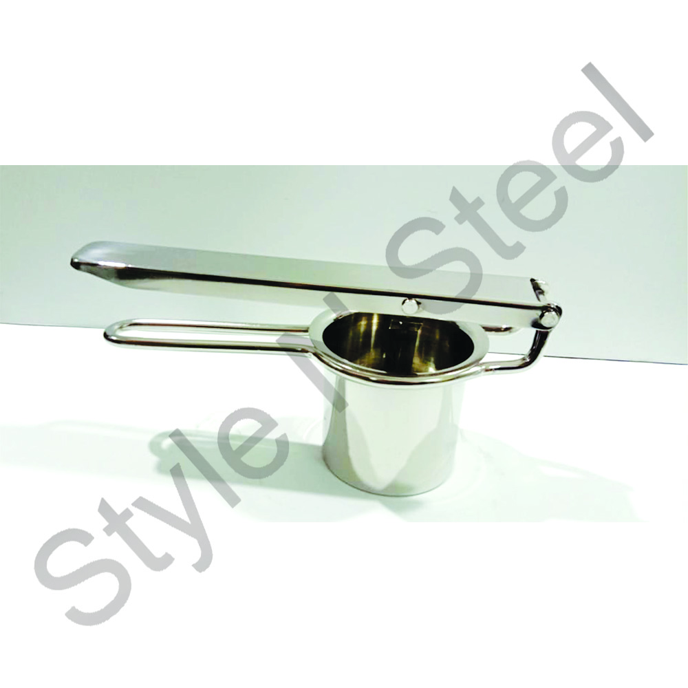 Metal Kitchen Accessories Multi Function Kitchen Vegetable Fruit Stainless Steel Potato Masher With Wire Handle