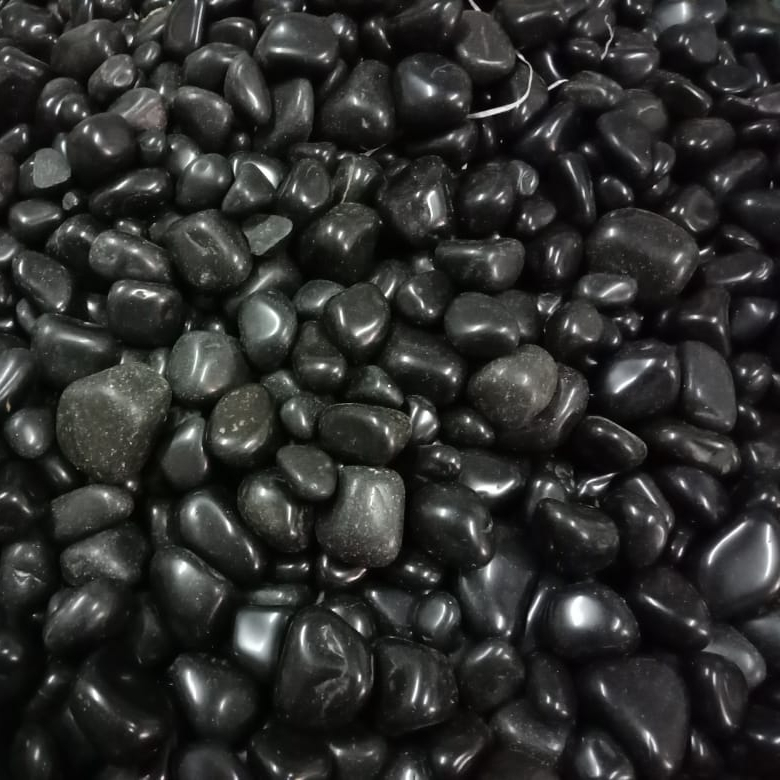 Indian top suppler of black paving high polished pebbles and cobbles stone for decorative landscaping bags packing loose price
