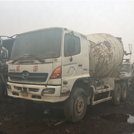 Competitive price Used/excellent/old Isuzu 9M3 Concrete Mixer Truck in working condition